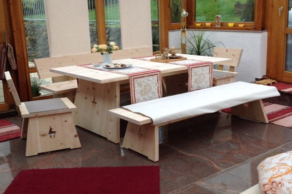 Zirbenesszimmer bei Familie S. aus Göppingen
